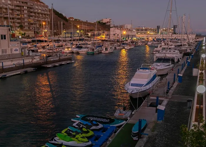 Appartement Marina Seafront 12 *