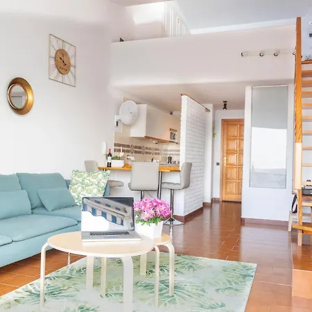Apartamento Marina Seafront 12 *