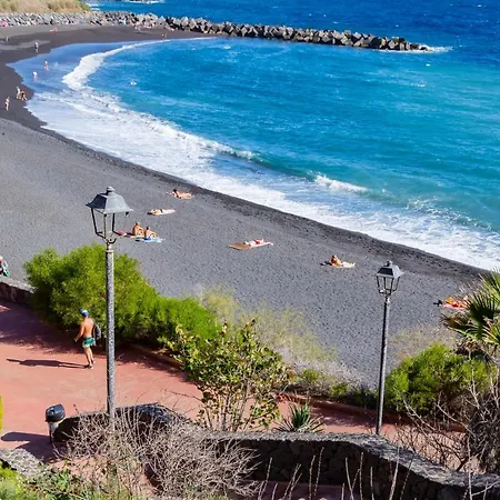 Marina Seafront 12 * Радазул