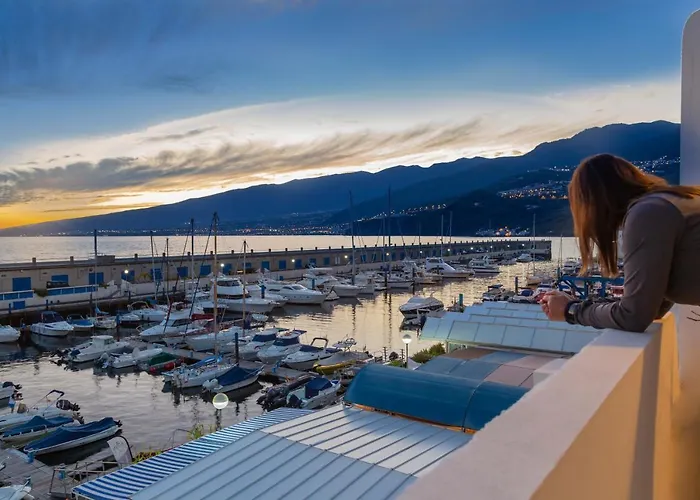 Marina Seafront 12 Radazul