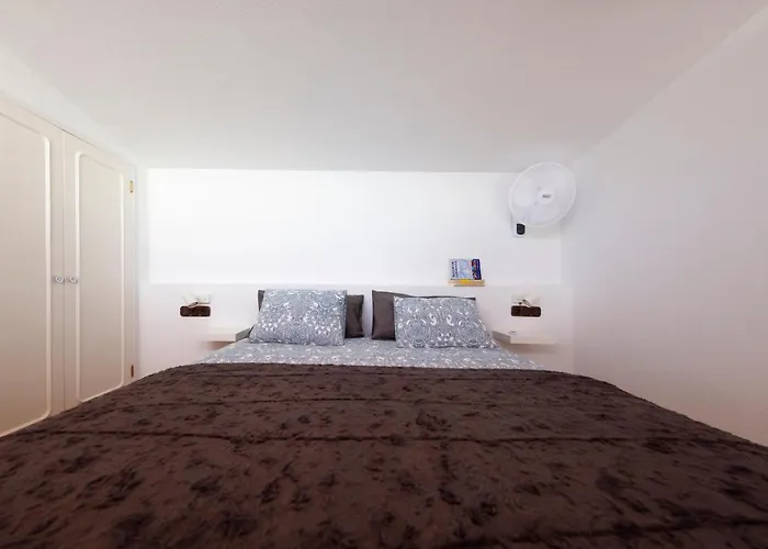 Marina Seafront 12 * Radazul