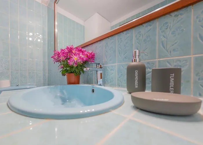 Marina Seafront 12 Radazul