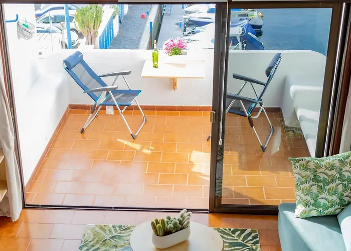 Διαμέρισμα Marina Seafront 12 Radazul